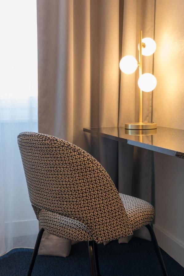 Hotel Restaurant L'Epicurien ヴァローニュ エクステリア 写真